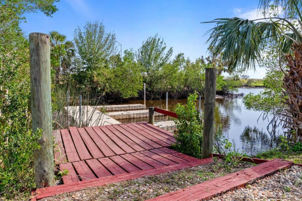 Waterfront #8 * Punta Gorda